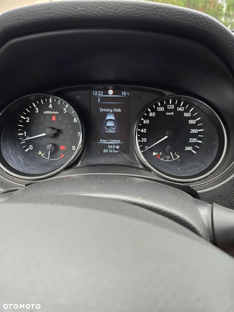 Nissan Qashqai - 16