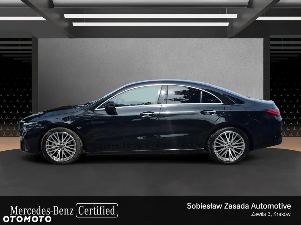 Mercedes-Benz CLA 180 7G-DCT - 2