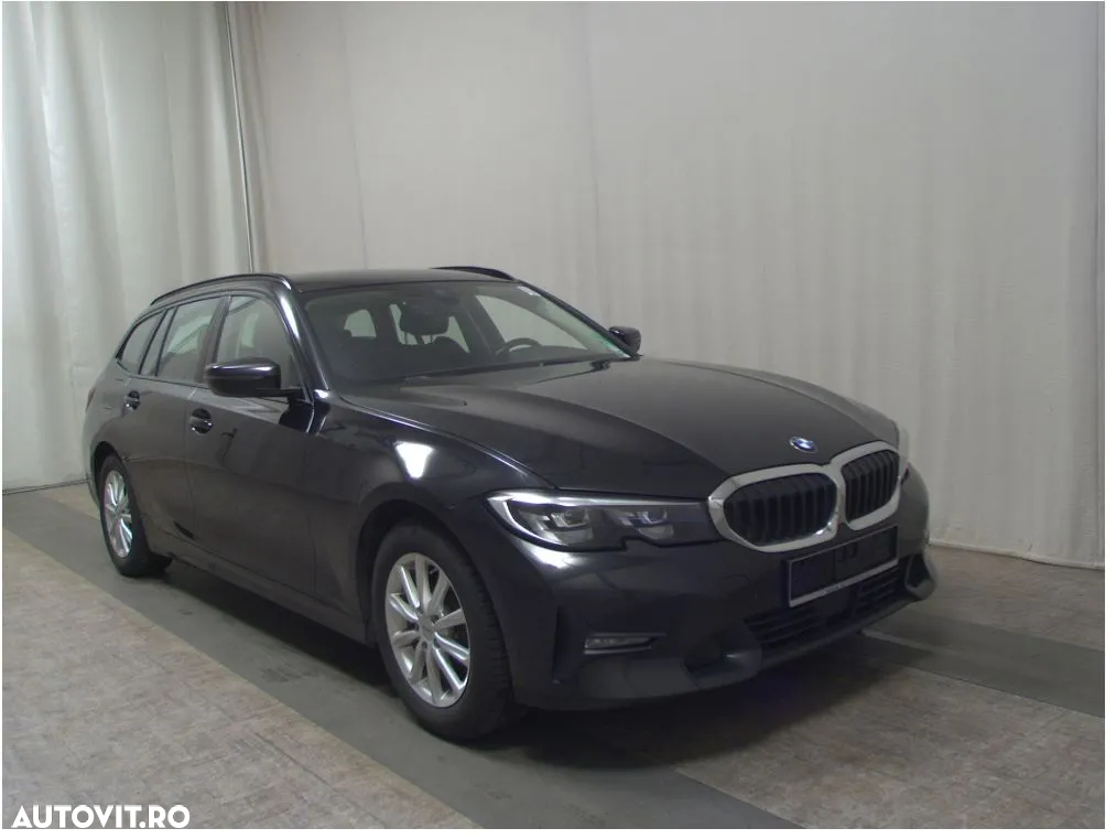 BMW Seria 3 320d Aut. Sport Line - 3