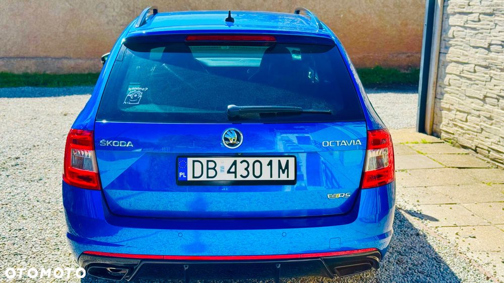 Skoda Octavia 2.0 TDI DSG RS - 23