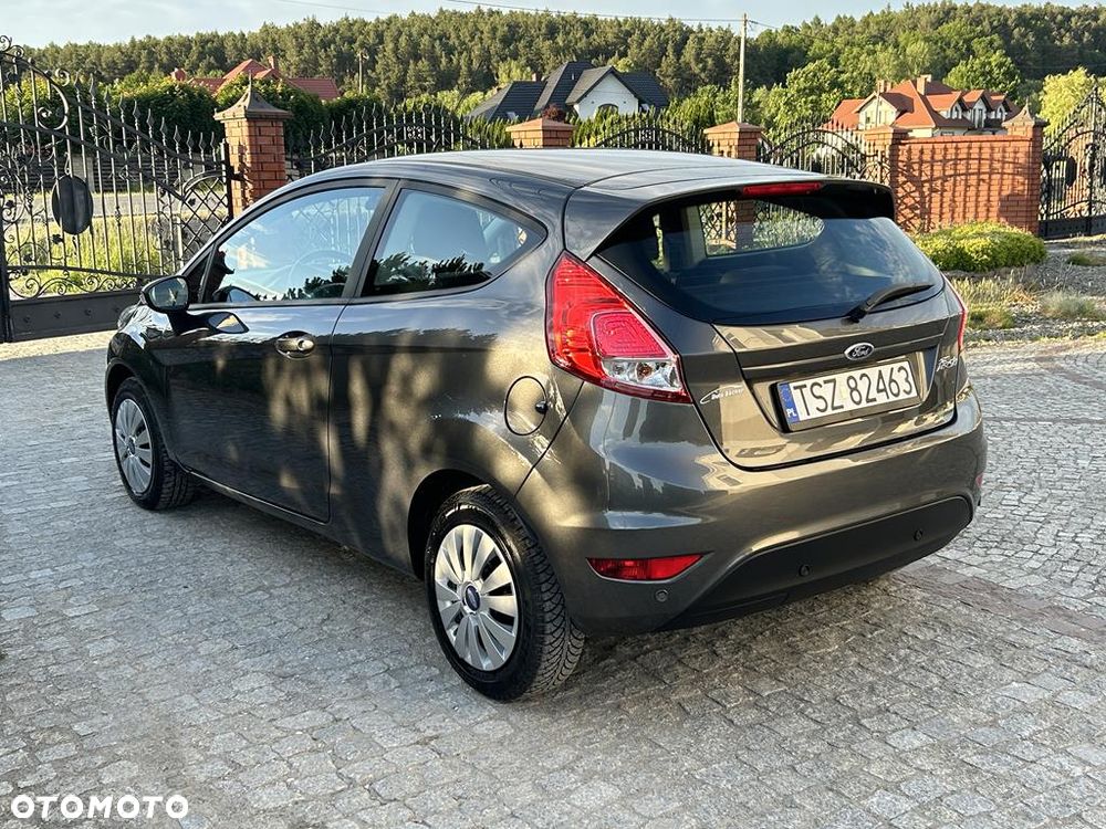 Ford Fiesta - 13