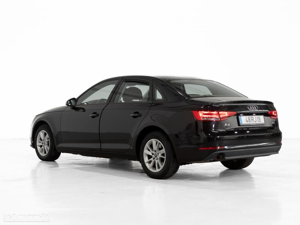 Audi A4 - 4