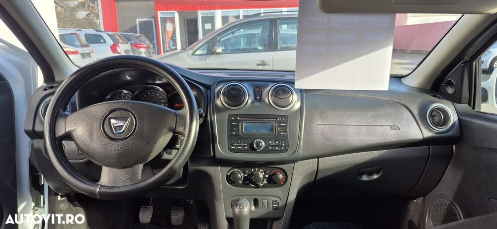 Dacia Sandero 1.5 90CP Laureate - 4