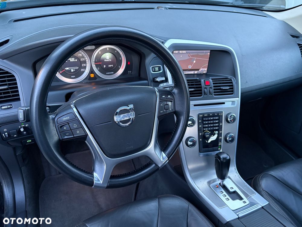 Volvo XC 60 - 4