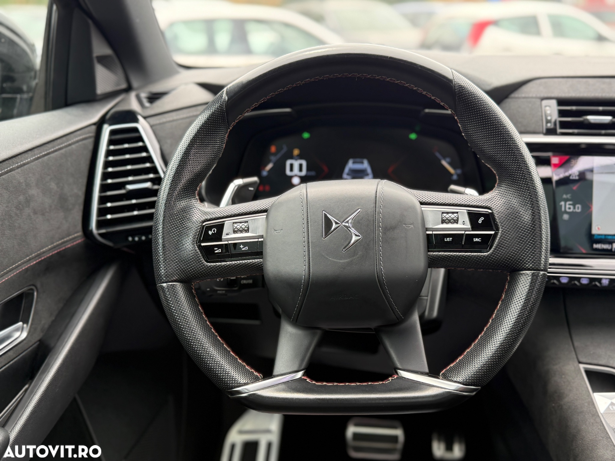 DS Automobiles DS 7 Crossback - 30