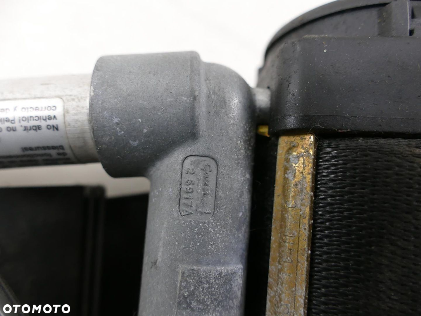 MERCEDES S W126 PAS BEZPIECZEŃSTWA NAPINACZ L.P. - 2