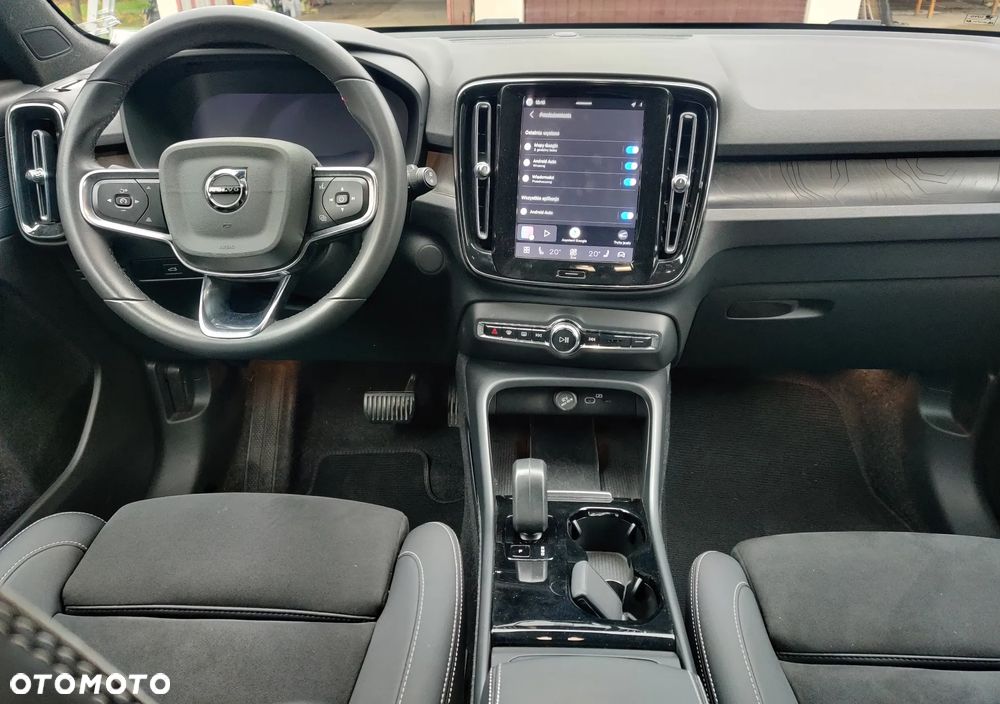 Volvo XC 40 - 11