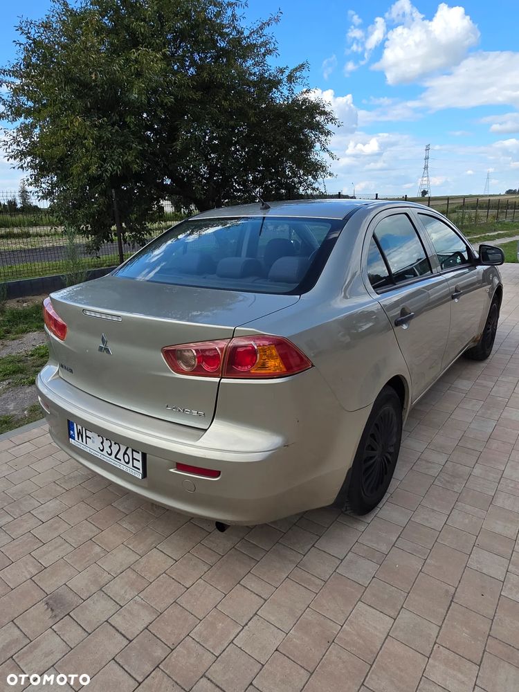 Mitsubishi Lancer 1.5 Inform - 13