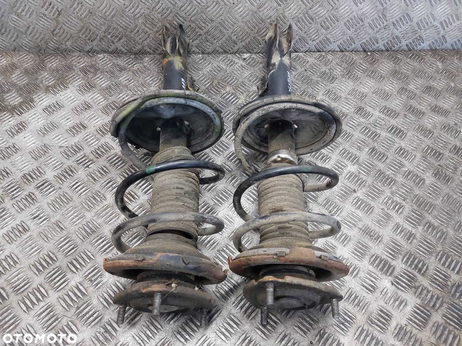 AMORTYZATOR + SPRĘŻYNA LEWY + PRAWY PRZÓD TOYOTA RAV4 II LIFT 2.0 16V - 1