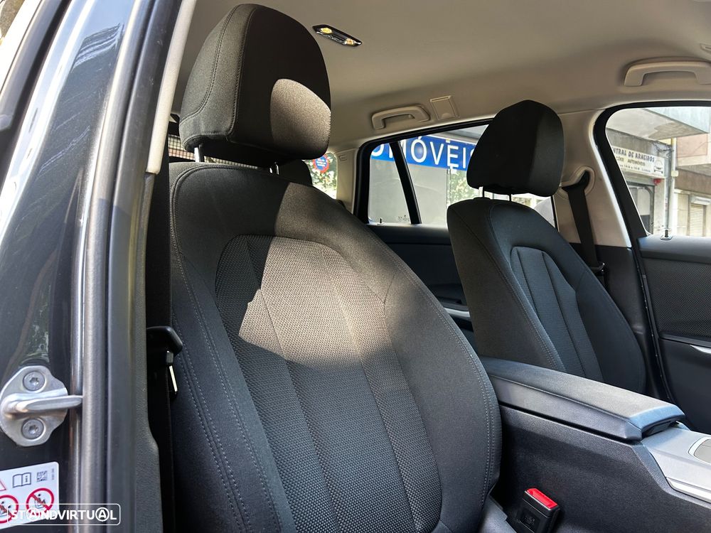 BMW 320 d Auto - 16
