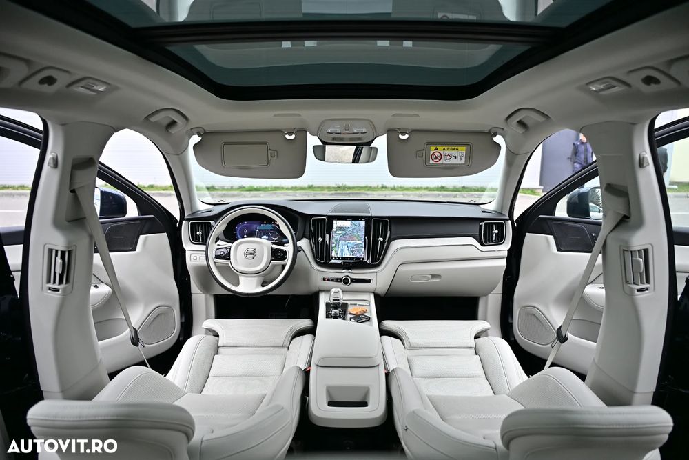 Volvo XC 60 T6 AWD Recharge Geartronic Inscription Expression - 11
