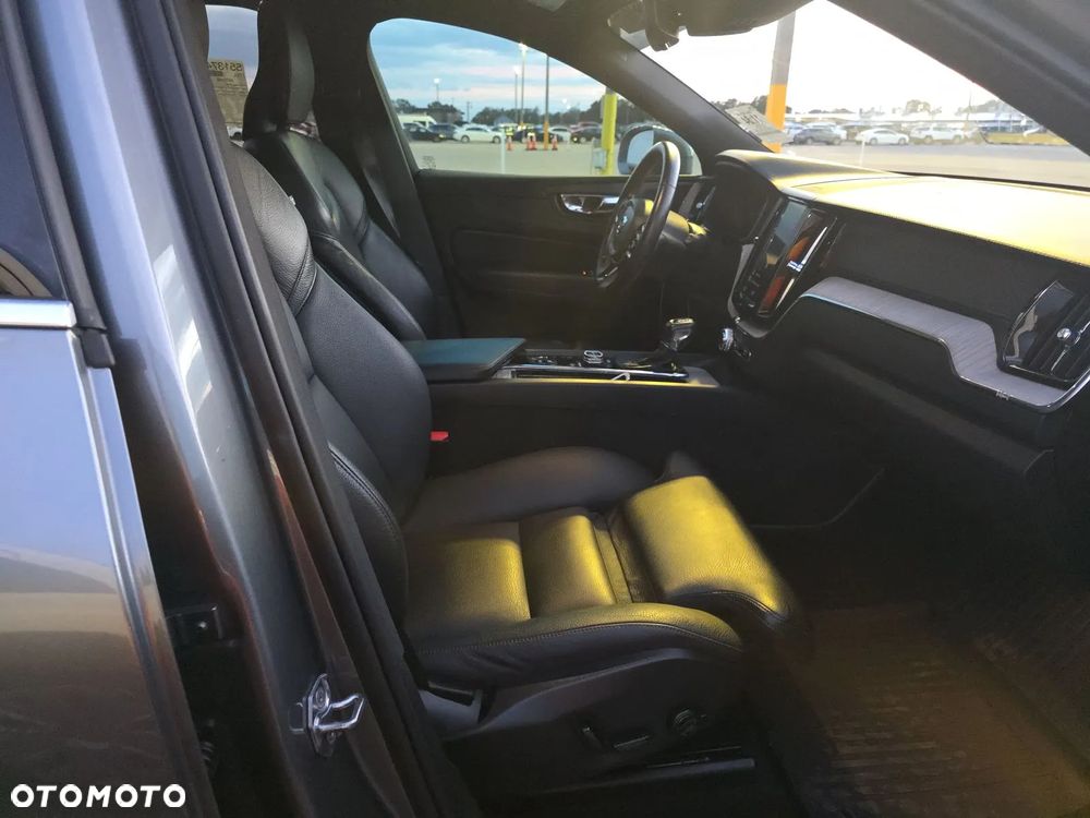 Volvo XC 60 T5 AWD Inscription - 15