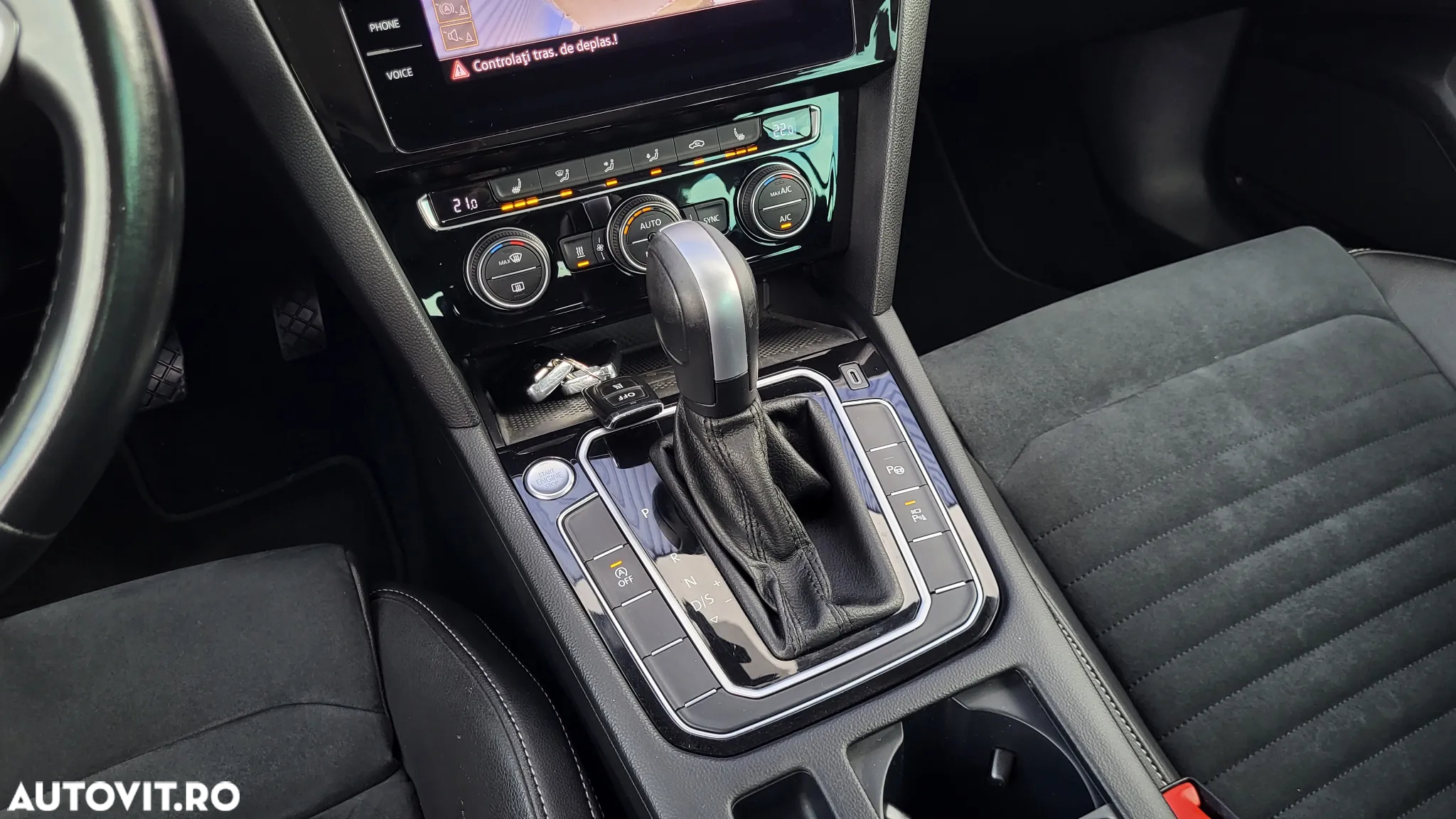 Volkswagen Passat Variant 2.0 TDI SCR DSG Elegance - 9