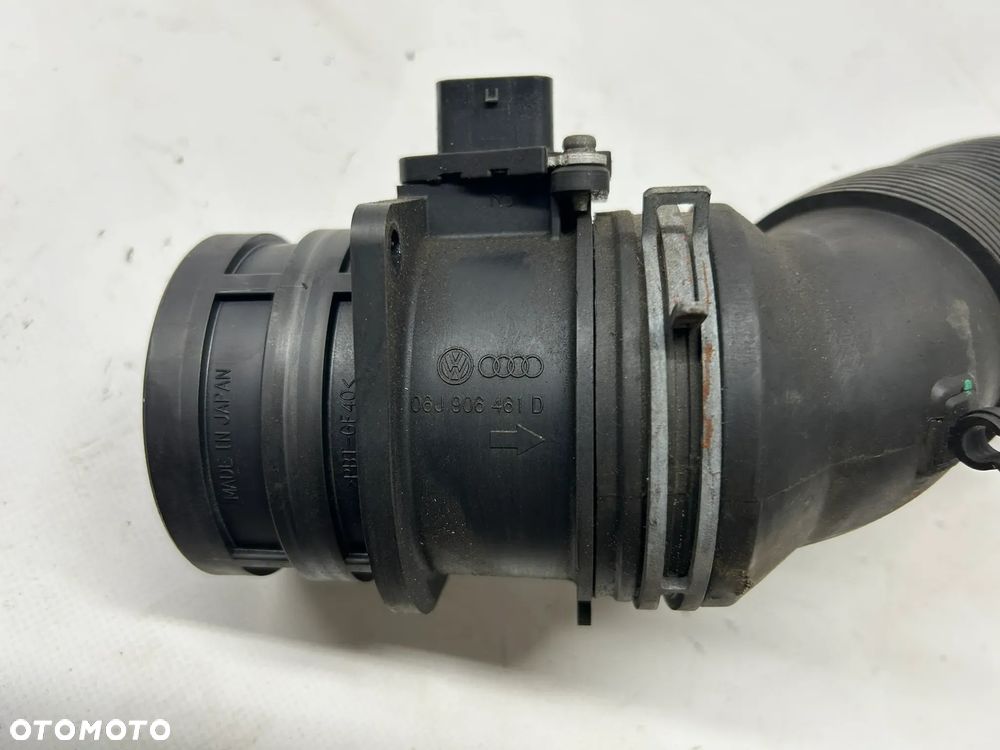 Przepływomierz powietrza skoda Octavia II 2.0 TFSI 06J906461D - 2