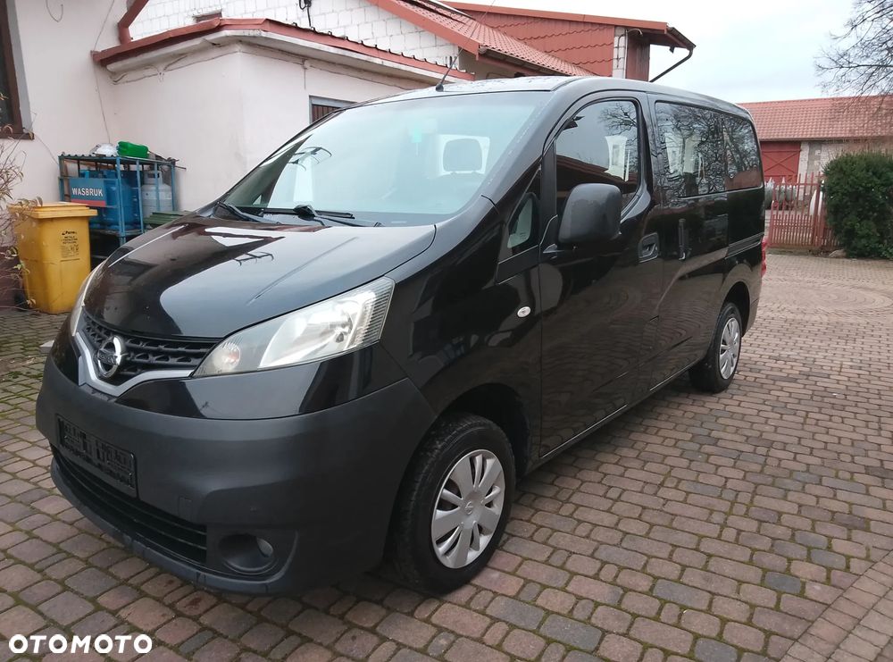 Nissan NV200 - 25