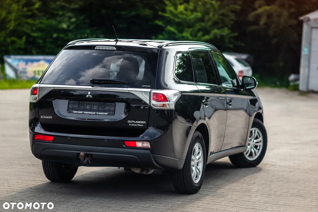Mitsubishi Outlander 2.2 DI-D 4WD Instyle - 11