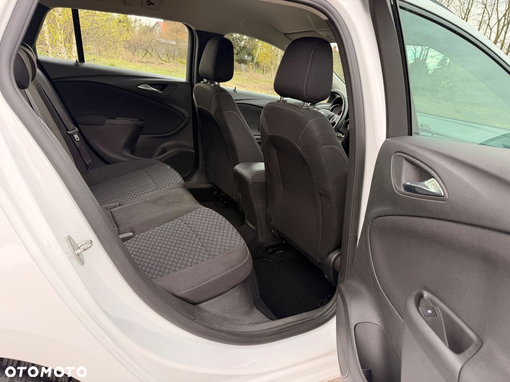 Opel Astra 1.6 D Start/Stop Edition - 22