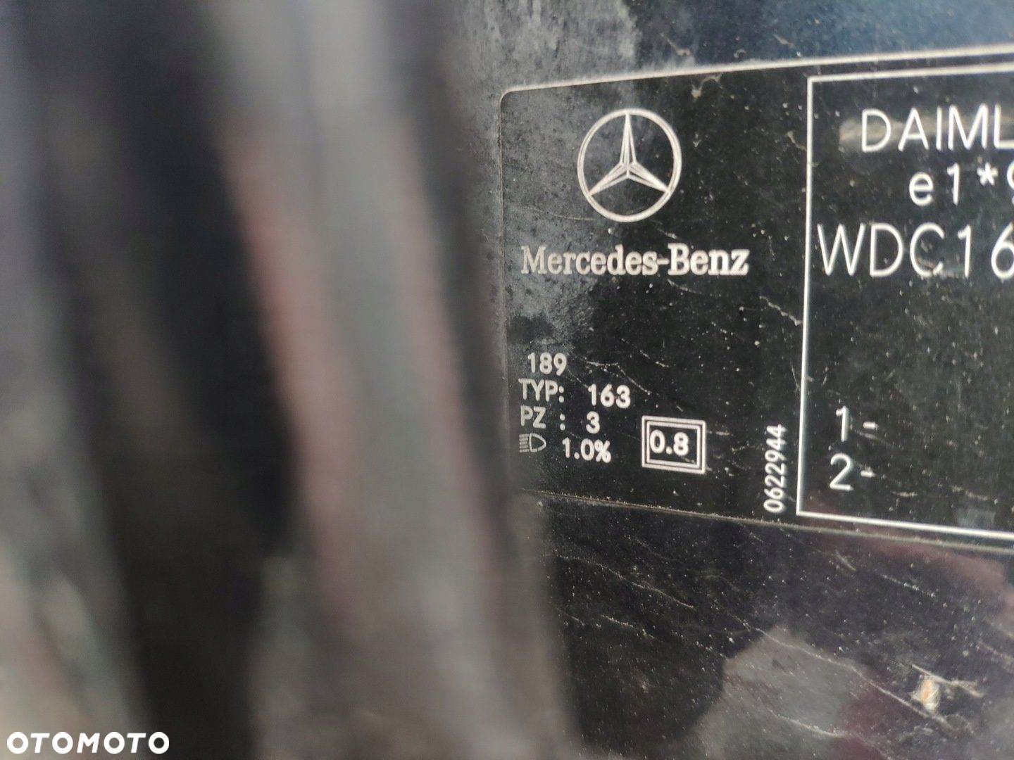 MERCEDES ML 163 OKULAR PAS WZMOCNIENIE BELKA PRZÓD W163 - 12