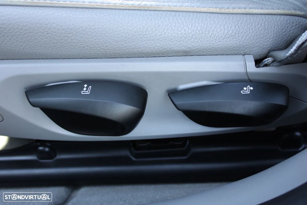 BMW 320 d EfficientDynamics Navigation - 26