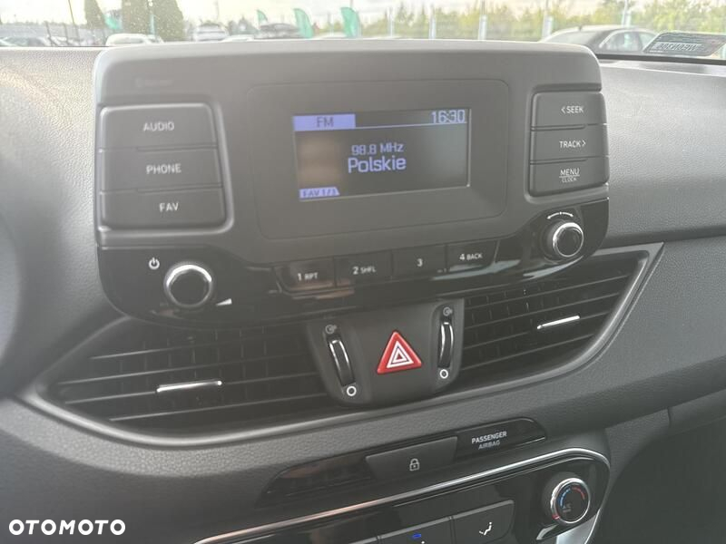 Hyundai i30 1.5 DPI Modern - 15