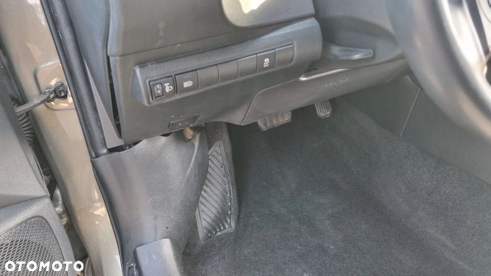 Toyota Corolla 1.8 Comfort - 33