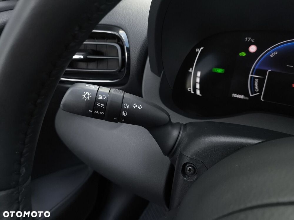 Toyota Yaris Hybrid 1.5 Style - 26