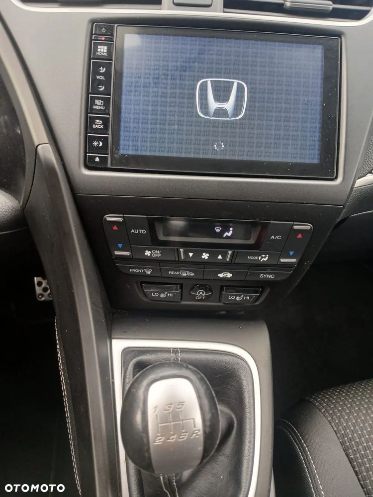Honda Civic 1.6 i-DTEC Comfort Black Edition - 23
