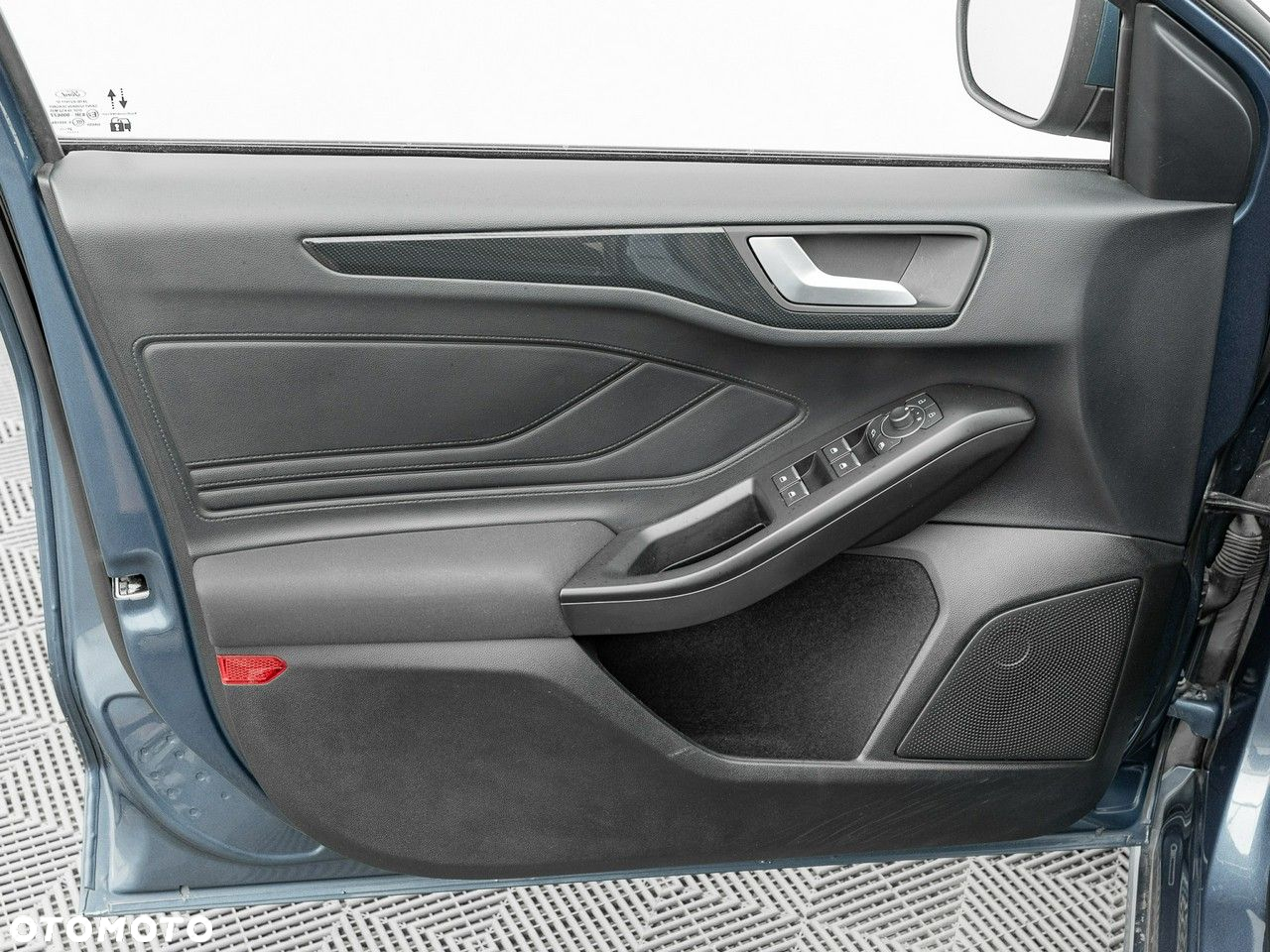 Ford Focus 1.0 EcoBoost ST-Line - 13