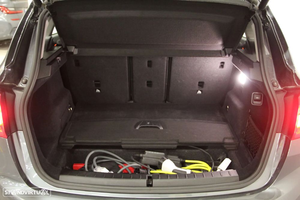 BMW 225xe Active Tourer Pack M - 17