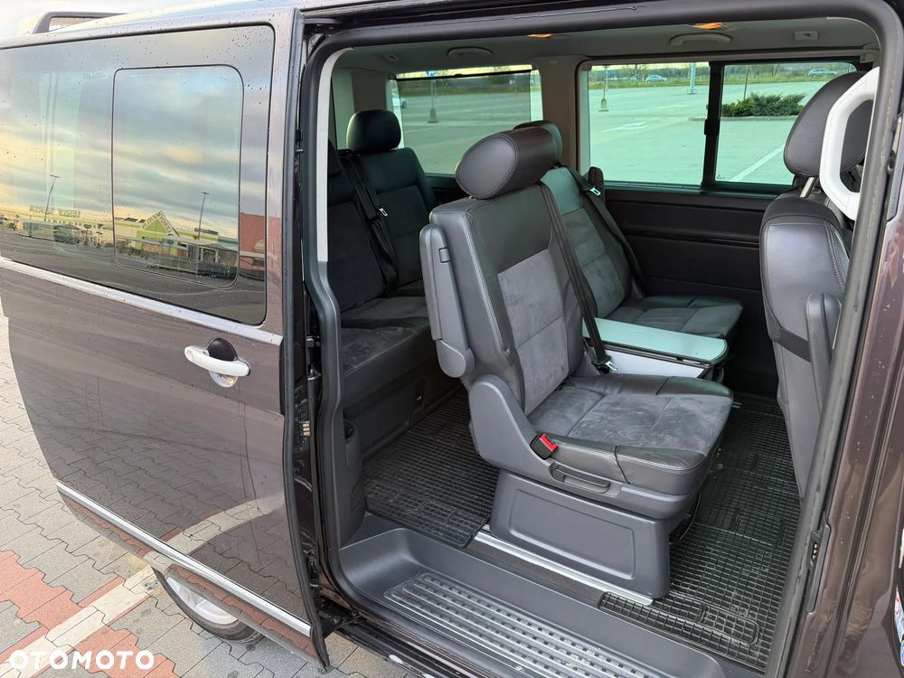 Volkswagen Multivan - 12