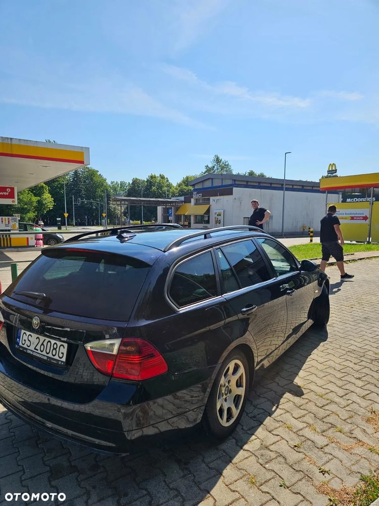 BMW Seria 3 318d - 5