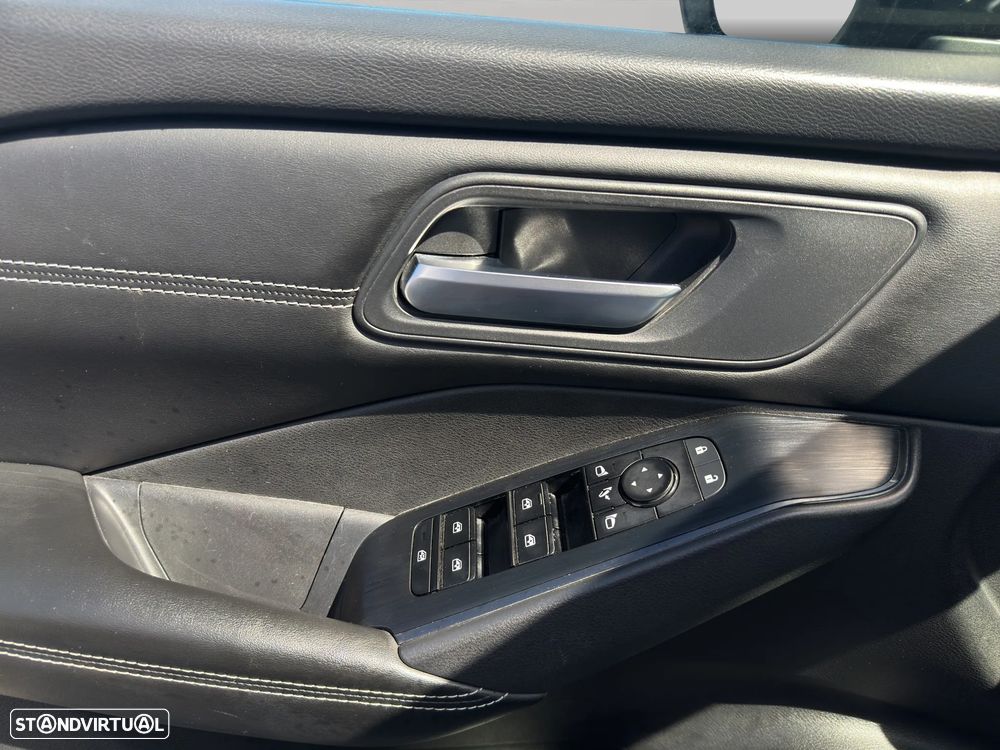 Nissan Qashqai 1.3 DIG-T Acenta LED+R - 12