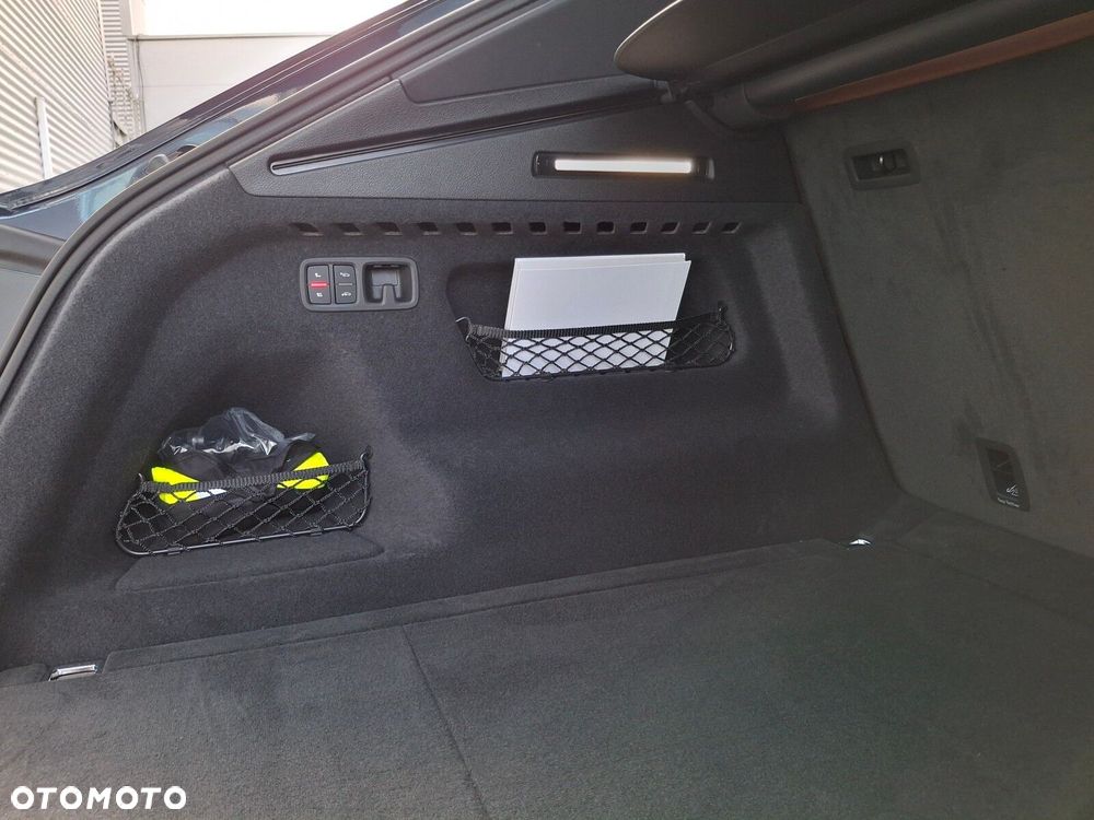 Audi Q8 - 12