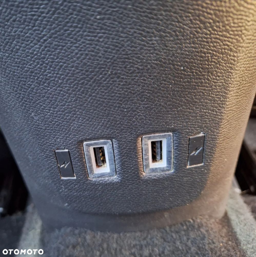 Opel Corsa Electric GS - 13