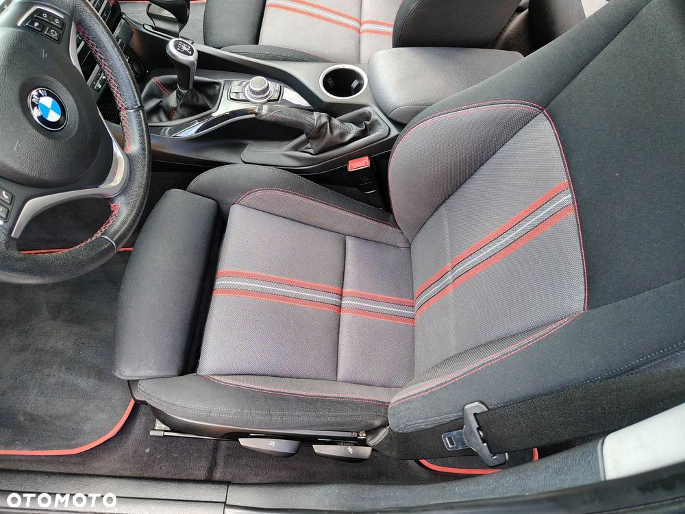 BMW X1 sDrive16d Sport Line - 15