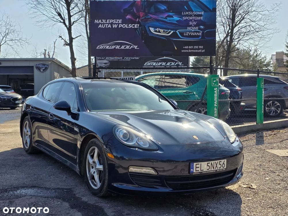 Porsche Panamera 4 PDK Platinum Edition - 3