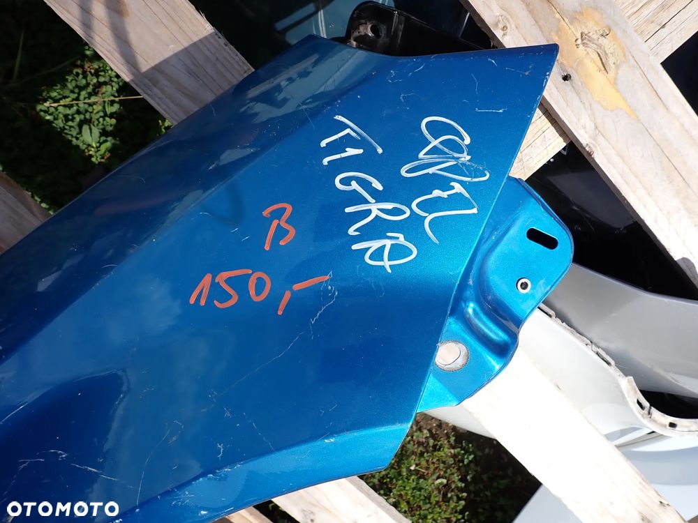 OPEL TIGRA B BŁOTNIK PRAWY PRZÓD - 2