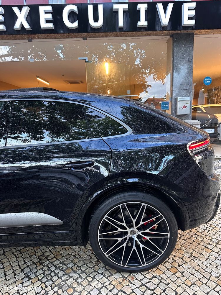 Porsche Macan Electric Turbo - 14