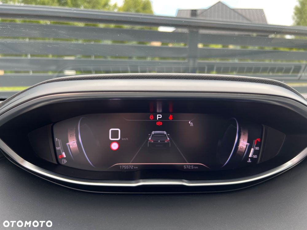 Peugeot 5008 PureTech 180 EAT8 Stop & Start GT - 28