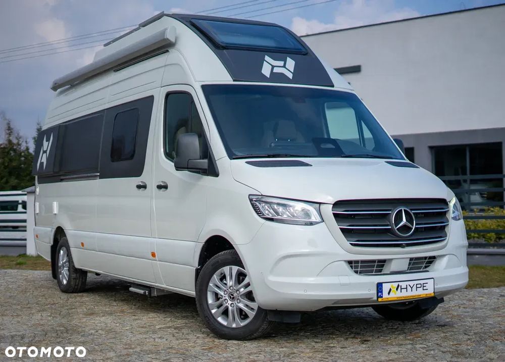 Mercedes-Benz Kamper Van