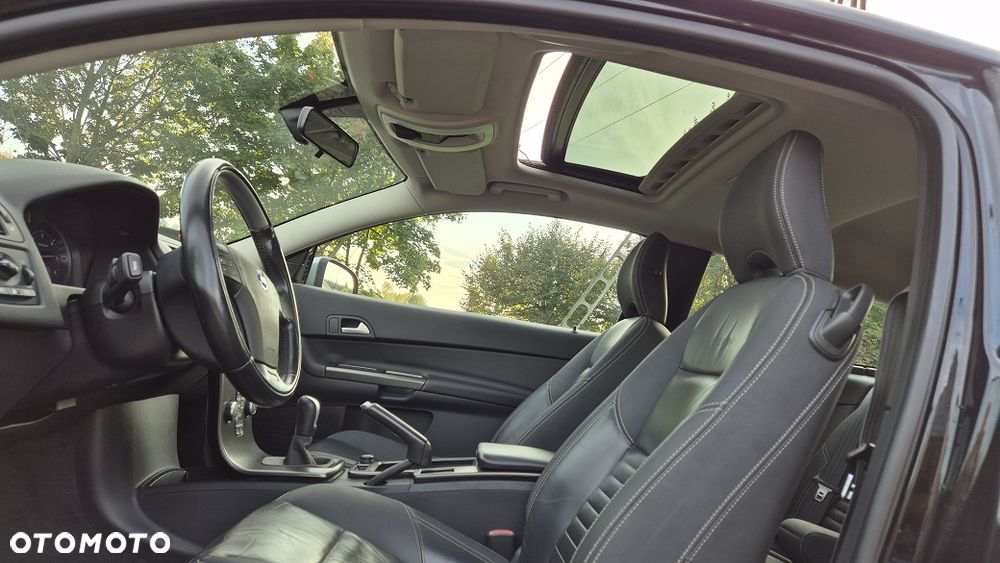Volvo C30 D4 R-Design - 6
