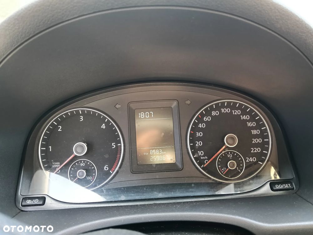 Volkswagen Caddy - 5