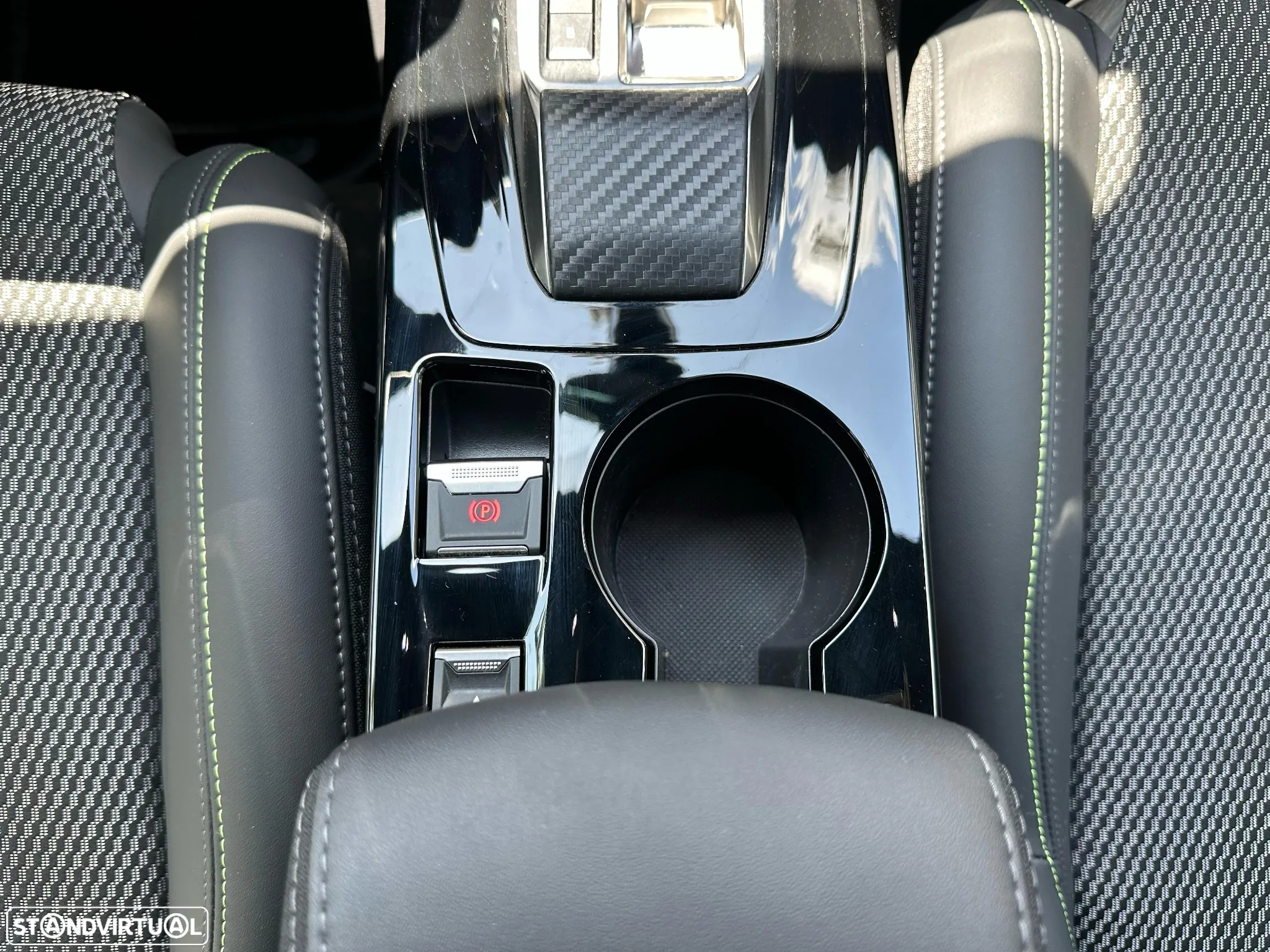 Peugeot e-208 50 kWh GT - 33