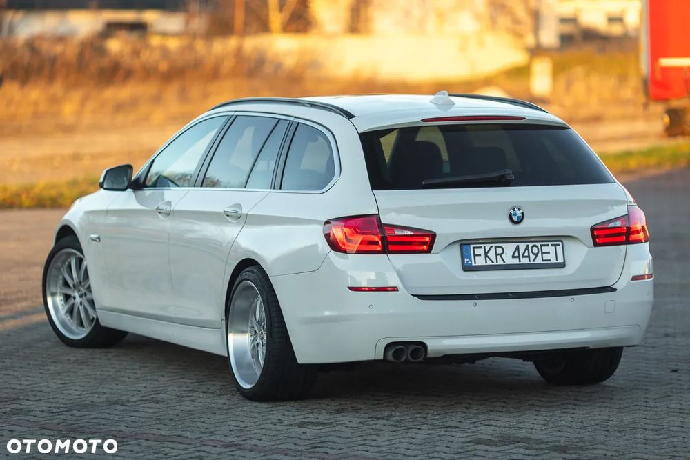 BMW Seria 5 520d Sport-Aut - 12