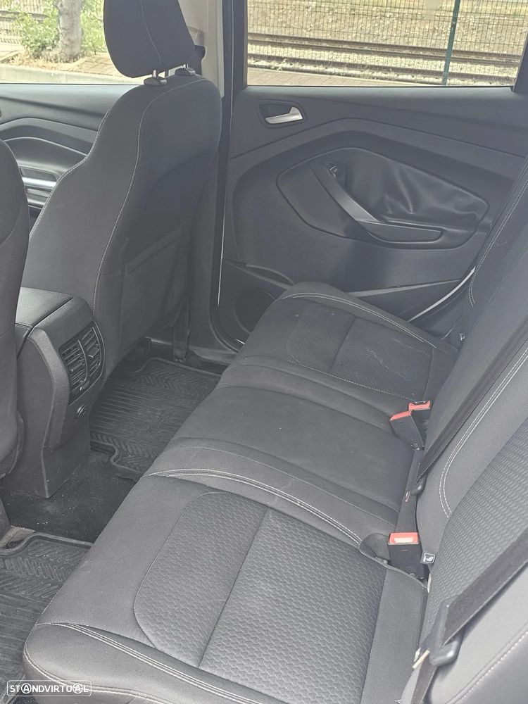 Ford Kuga 1.5 TDCi Business - 6