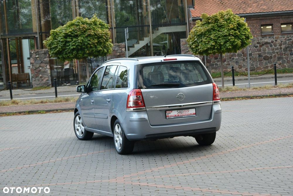 Opel Zafira - 3