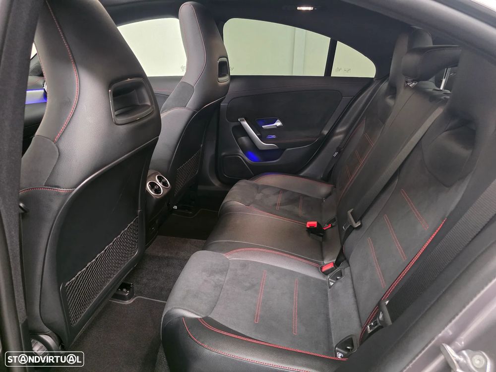 Mercedes-Benz CLA 250 e AMG Line - 19