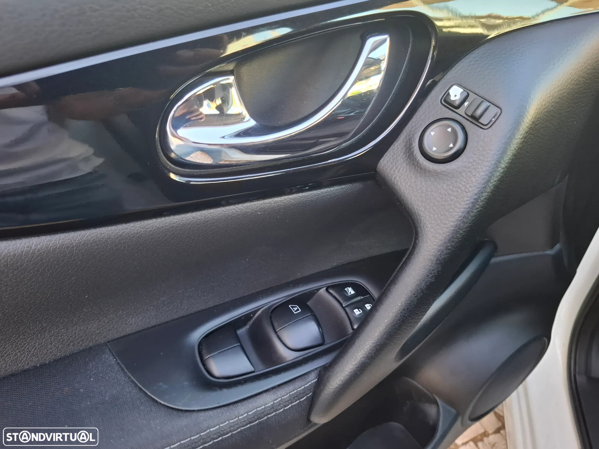 Nissan Qashqai 1.5 dCi N-Connecta - 22