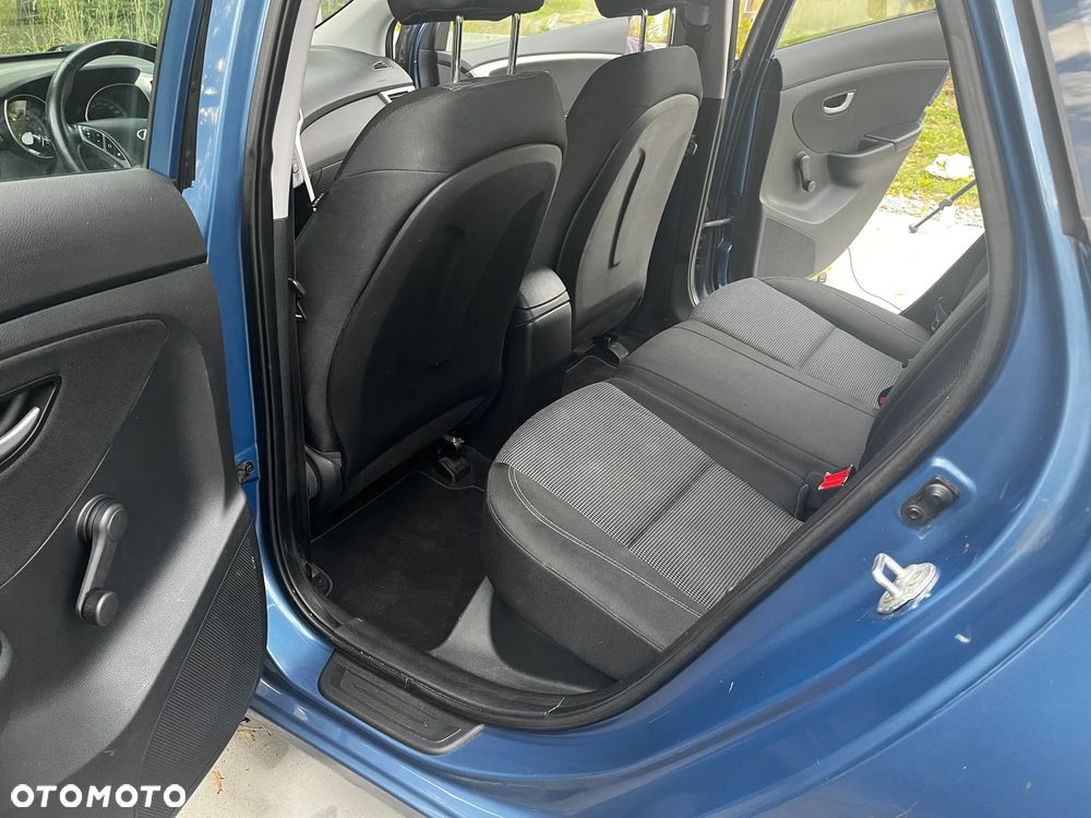 Hyundai i30 1.6 CRDi Comfort - 6