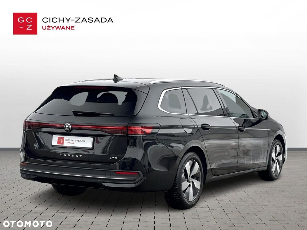 Volkswagen Passat - 5